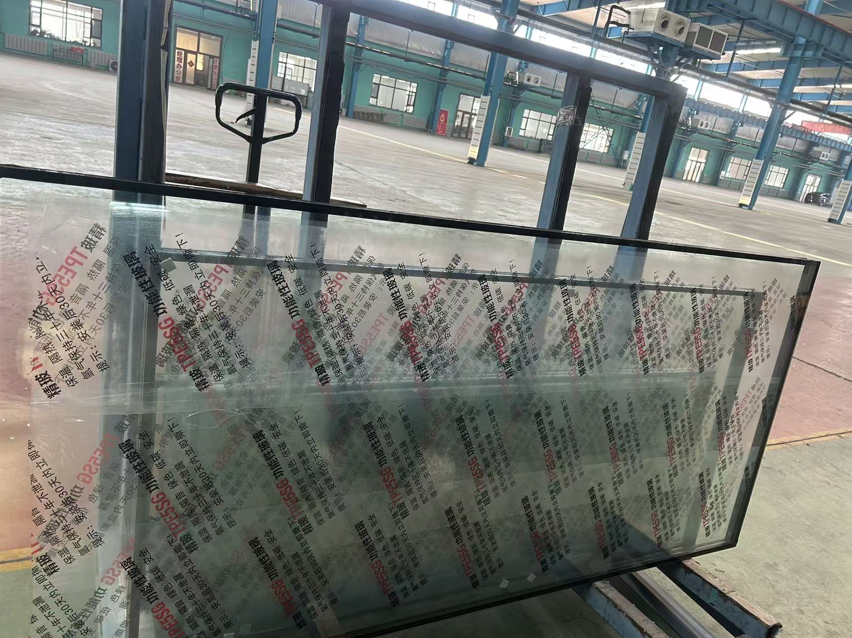 伊春市玻璃源头工厂钢化玻璃 - 推荐